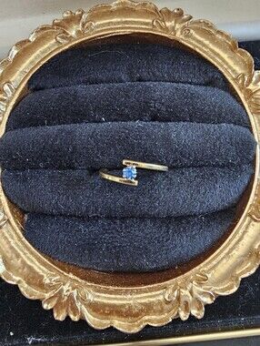 Vintage Avon Ring Size 5 3/4